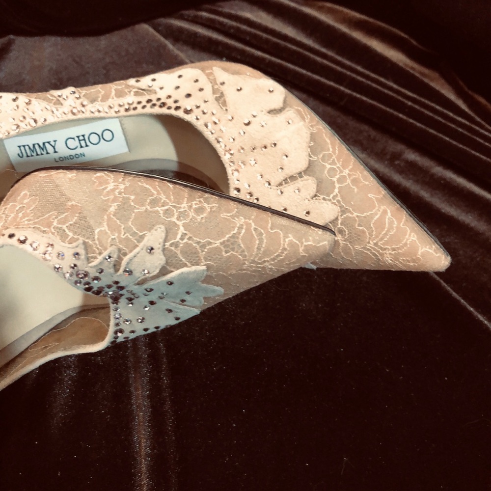 Jimmy Choo Women's Taupe Lace Pointed-Toe Pumps - Picture 13 of 14